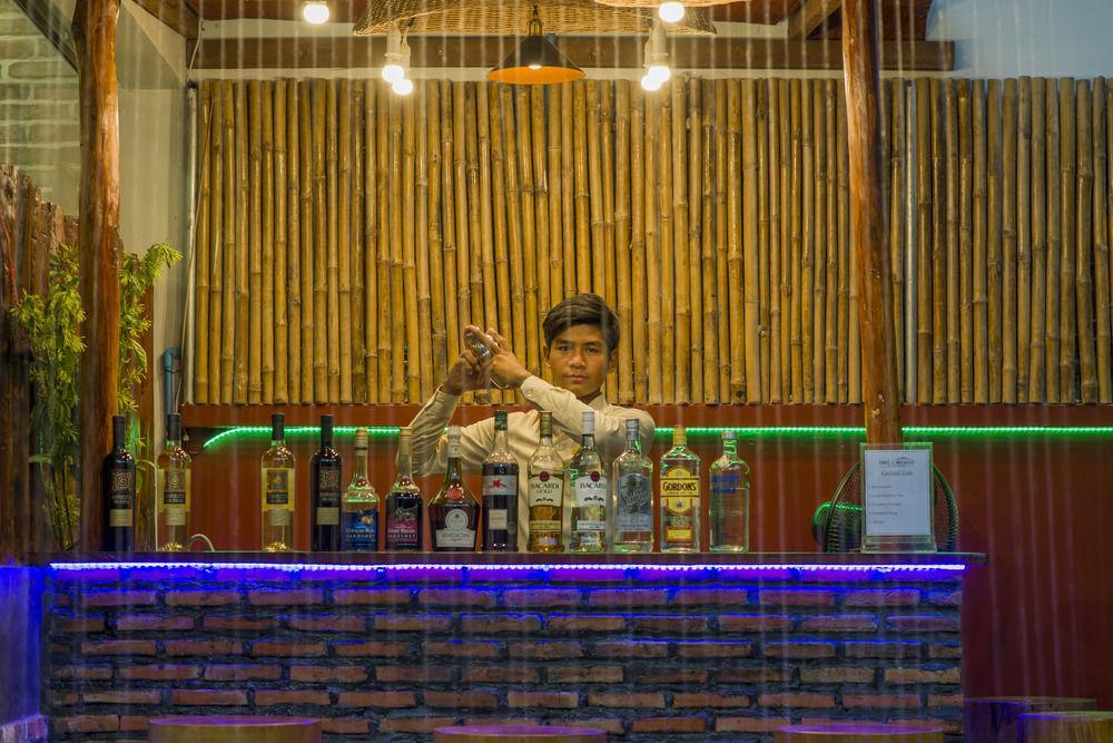 Hotel Skor Boutique Siem Reap Exterior foto